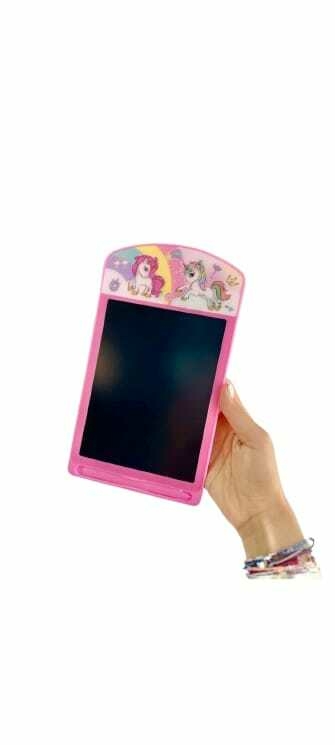 Tablet mágico colorido de desenho animado