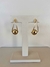 Brinco design com esfera na ponta dourado