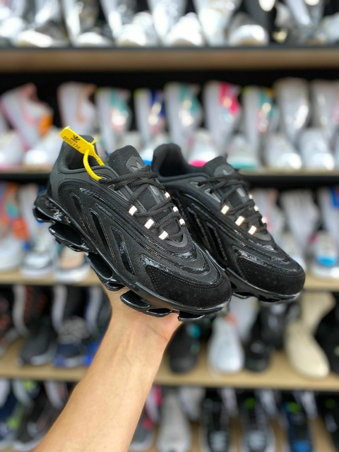 ADIDAS ULTRA BLADE