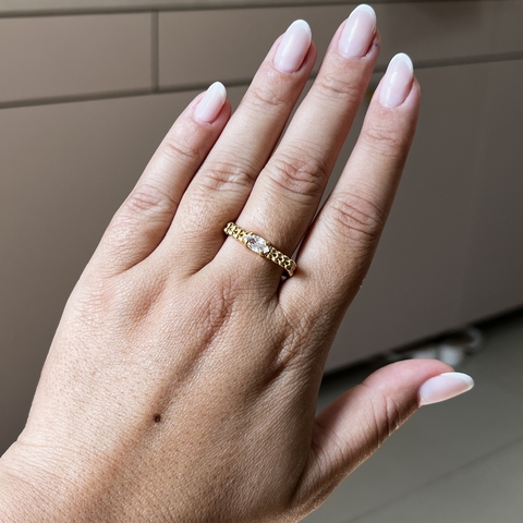 Anel Reto com zircônia navete - ajustável - comprar online