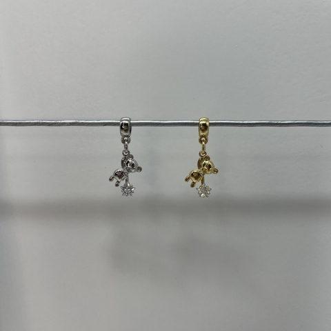 Berloque ursinho com estrela de zircônia