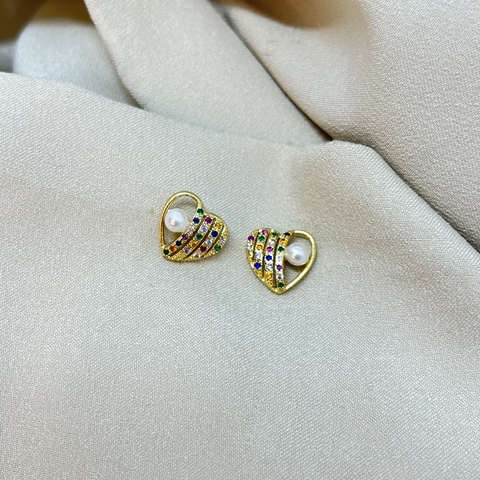 Brinco coração com pérola