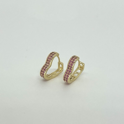 Argola Coração cravejado com micro zircônias rosa escura