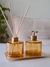 Kit 3 Peças Lavabo: Bandeja Decorativa de Vidro, Porta Sabonete Liquido, Difusor de Ambientes 240 ml cor Âmbar