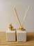 Kit 3 Peças Lavabo Cubo Nude: Bandeja Decorativa de Vidro, Porta Sabonete Líquido, Difusor de Ambientes 250 ml - comprar online