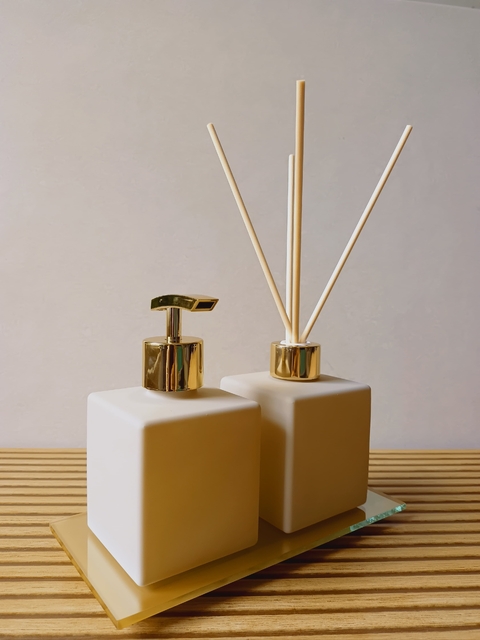 Kit 3 Peças Lavabo Cubo Nude: Bandeja Decorativa de Vidro, Porta Sabonete Líquido, Difusor de Ambientes 250 ml