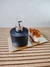 Kit Lavabo Porta Sabonete/Álcool em Gel em Vidro - 240 ml Preto Fosco e Bandeja Decorativa Dourada - comprar online