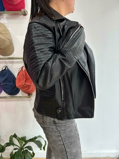 CAMPERA DARK en internet