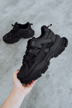 Zapatilla TRUCK negra en internet