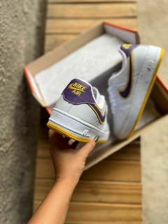 tenis air force Lakers na internet