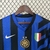 Camisa do Inter de Milão I 24/25, com design azul e preto, destacando o logo da Nike e o emblema do clube.