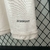 Detalhe da camisa bege do Bayern de Munique III 24/25, mostrando a etiqueta Aeroready na manga.