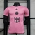 Camisa de jogador do Inter Miami para a temporada 24/25, na cor rosa, com logo e detalhes em preto.
