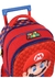 Mochila de rodinhas vermelha com estampa do Super Mario e detalhes em azul.