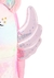 Detalhe de uma mochila rosa com asas transparentes decoradas com estrelas coloridas.
