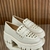 mocassim-branco-tachas