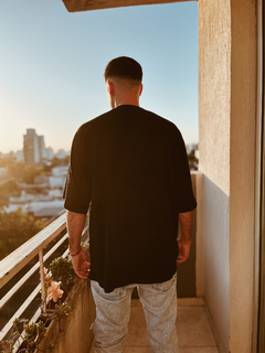 Remera lisa OVERSIZE en internet
