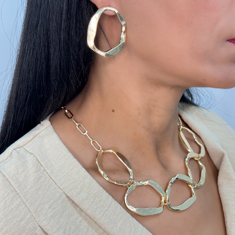 Conjunto colar e brinco correntaria