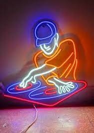 DJ