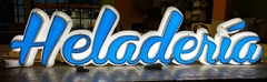Cartel o Logo de Polyfan iluminado - Pikok