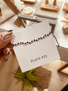PULSERA LAURI HILO NEGRA