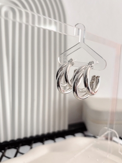 Aros plateados triple - comprar online