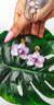 Brinco Mini Orquídea Lilas - Flora e Fauna  