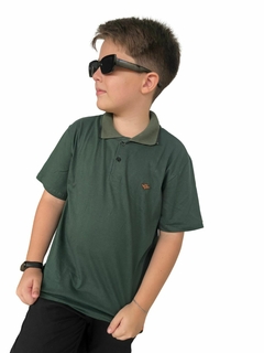 CAMISETA GOLA POLO LISA (cores variadas)