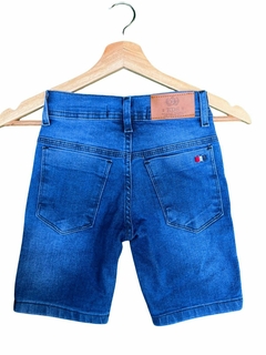 Bermuda jeans infantil com bigode na internet