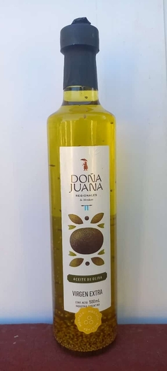 Aceite de oliva virgen extra, condimentado con granos de mostaza