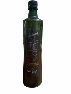 Aceite de oliva. Primera prensada en frío. Un litro