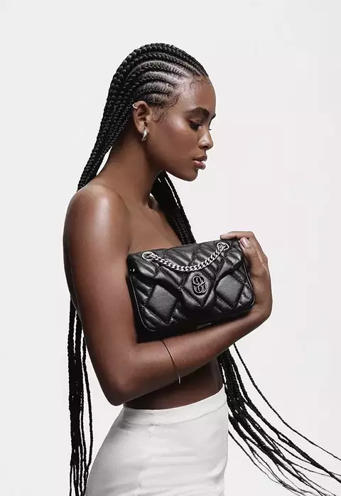 BOLSA SHOULDER PERRY PEQUENA COURO PRETA SCHUTZ