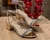 SANDÁLIA GIMENEZ DOURADA BRILHO SCHUTZ - Ladonna Sapatos