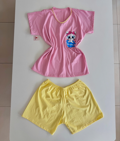 Pijama Feminino Curto Gatinha – Rosa e Amarelo - comprar online
