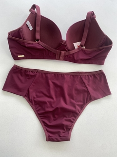 Conjunto de Lingerie Plus Size G2 na internet