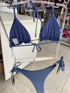 Biquini Cortininha com Calcinha com Amarração M na internet