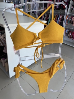 Biquíni Top Strappy, Calcinha fio duplo de Amarração P - comprar online