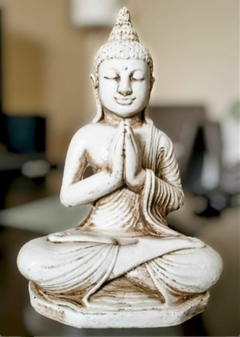 Buda rezando