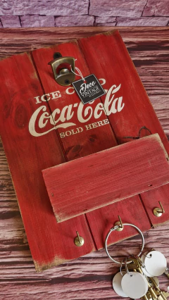 CUELGA LLAVES con cajon y destapador - comprar online