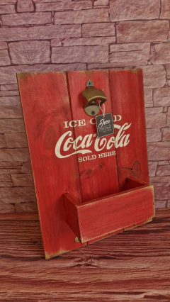 CUELGA LLAVES con cajon y destapador - tienda online