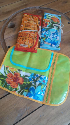 ESTUCHE GUARDA PINCELES - LUPE RICO