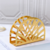 Servilletero Dorado con Diseño Triangular – Decorativo y Funcional