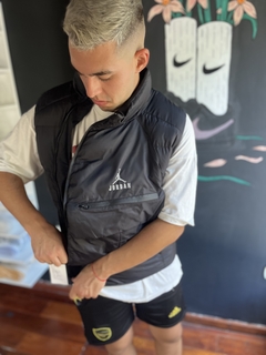 Chaleco JORDAN en internet