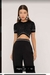 Blusa Cropped com aplicações taxas