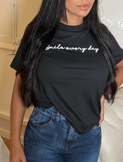 T shirt smile
