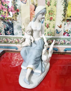Figura de Porcelana - comprar online