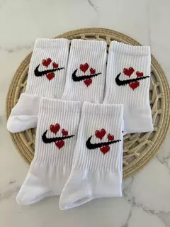 Tenis Nike, Blanca corazón Rojo. - comprar online