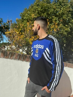 Buzo Adidas Retro - Selección Argentina en internet