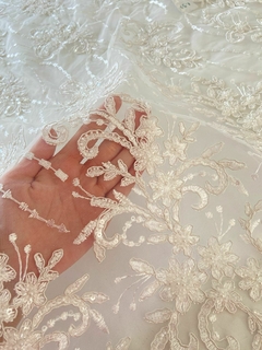 Renda bordada off white 1,30x1,00 na internet