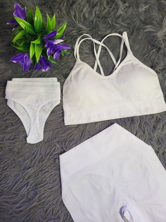 CONJUNTO SEAMLESS- 3 piezas en internet